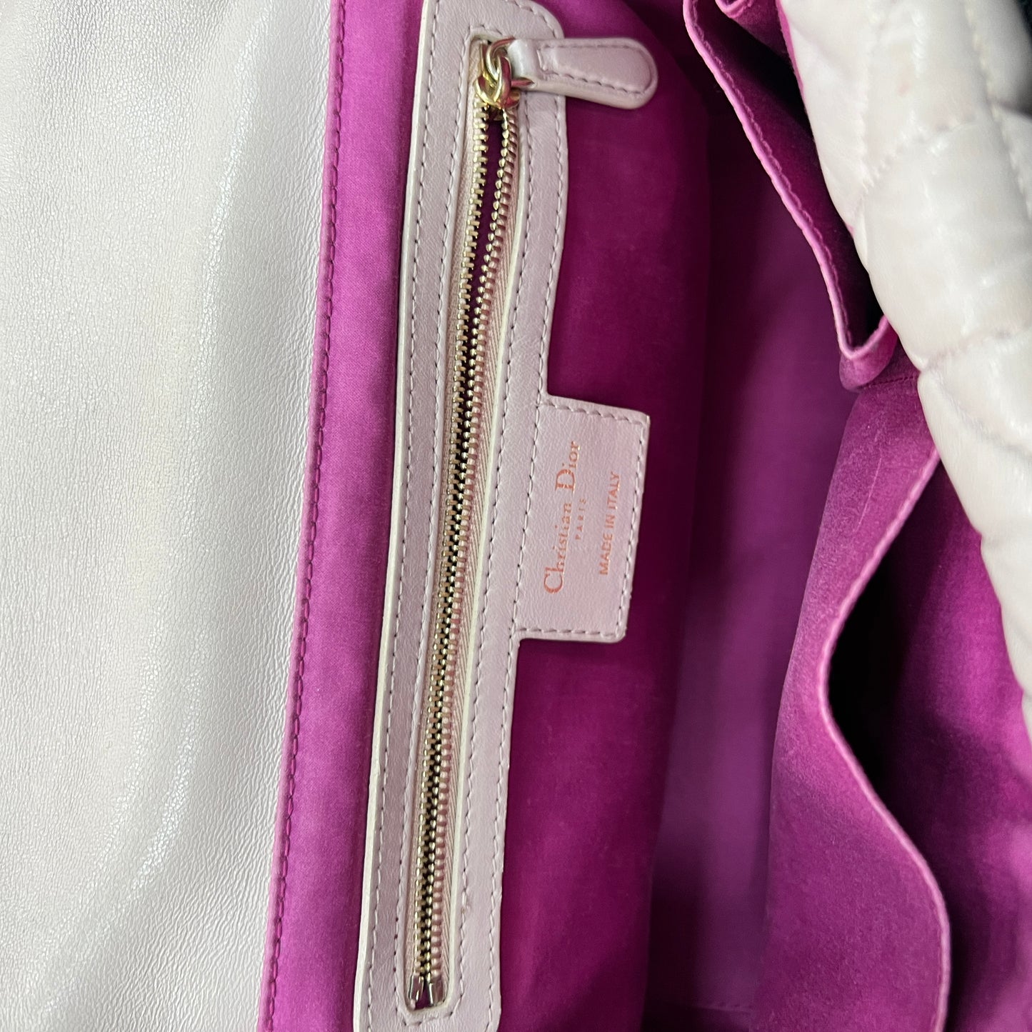 Christian Dior Shoulder Bag in Pink