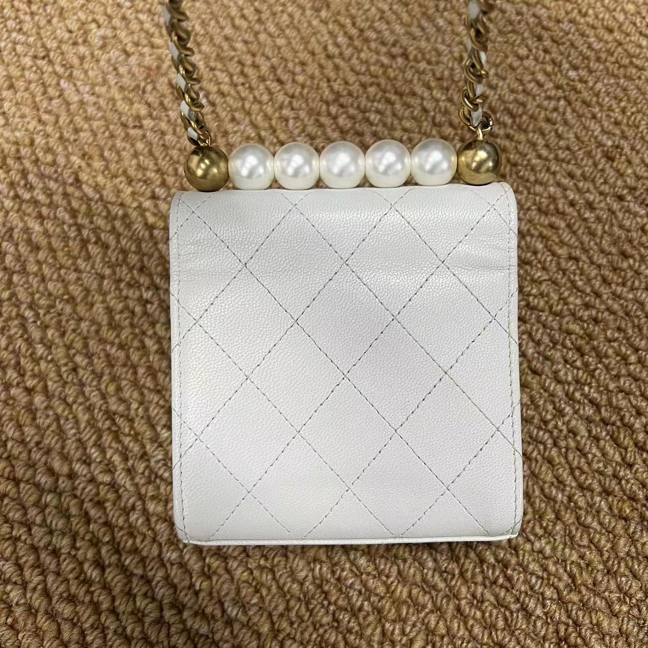 Chanel White Small Lambskin Chic Pearls Flap