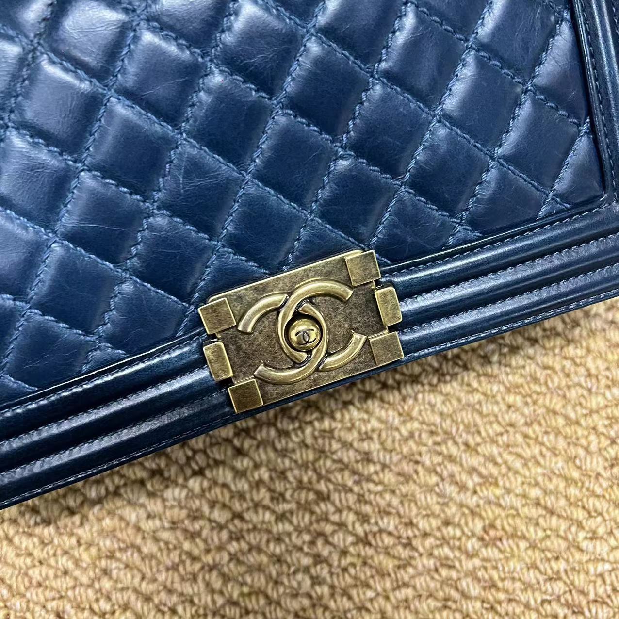 CHANEL Blue Quilted Leather Flap Chain Medium Boy Handbag